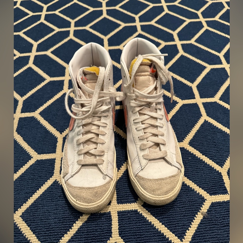 NIKE HIGH-TOP BLAZERS SIZE 8 - Picture 2 of 6